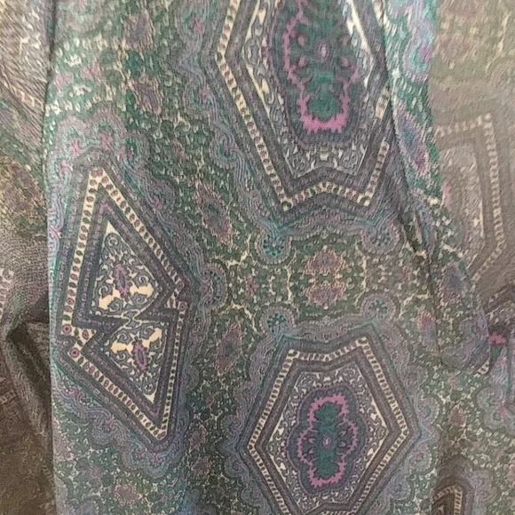 Limited blouse - Picture 2 of 4